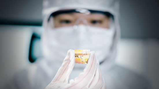 中国の半導体産業に激震、国有ファンド幹部逮捕で投資方針見直しか